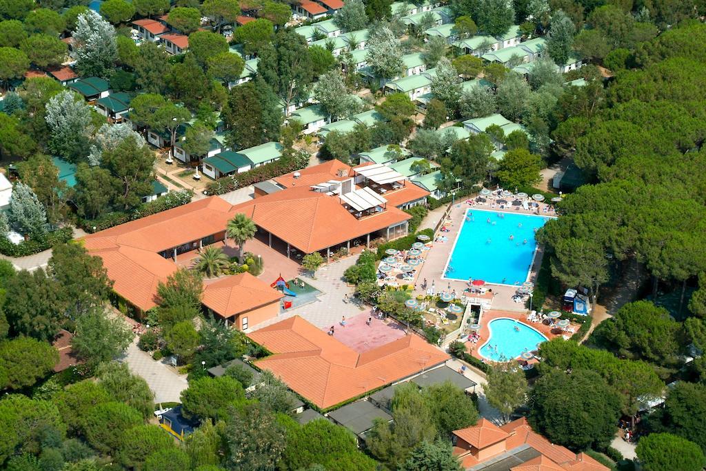 Camping Free Beach Marina Di Bibbona Exterior foto